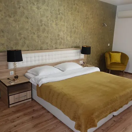 アパートホテル Millennium Complex 4*